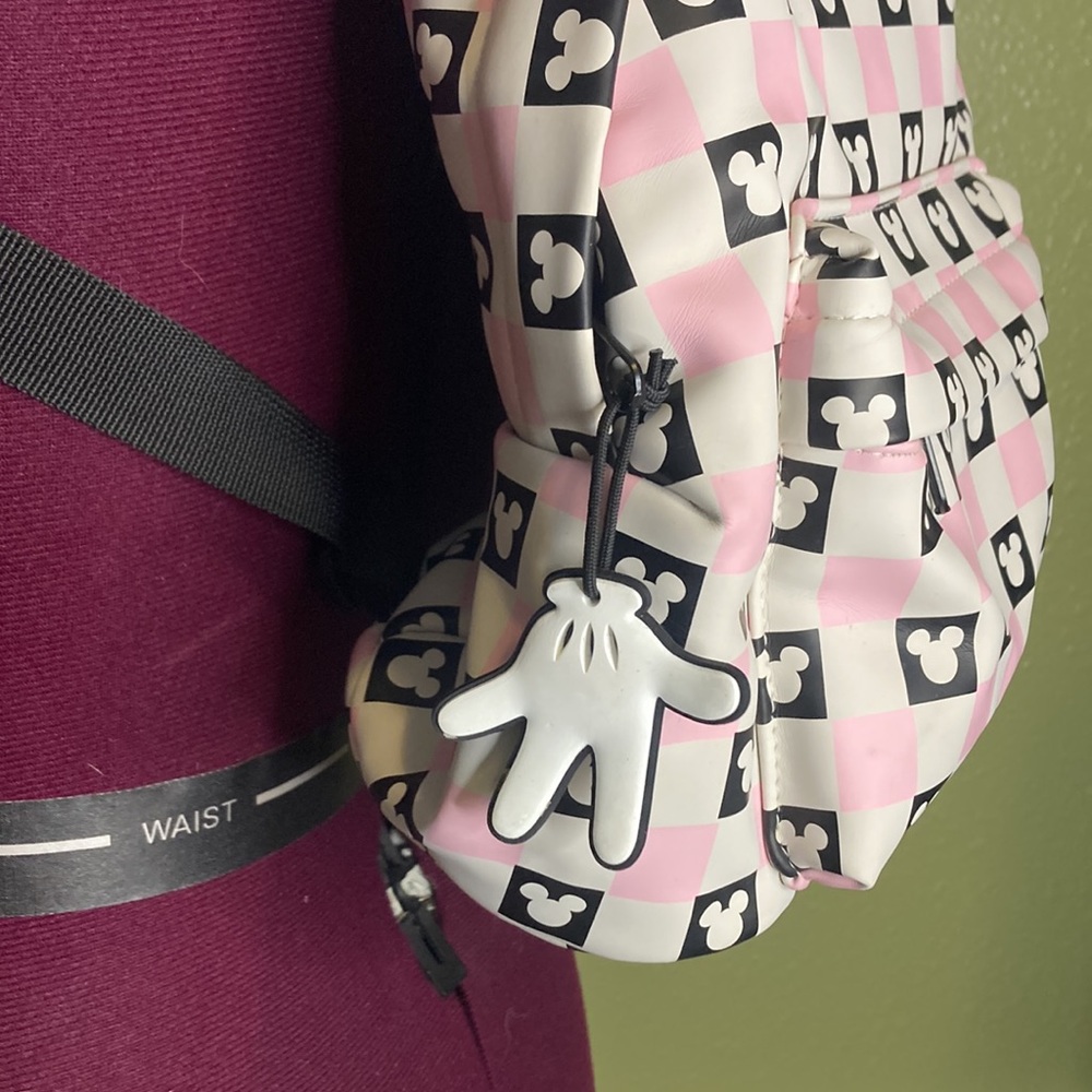 Disney Minnie or Mickey small backpack used twice. - Picture 4 of 9